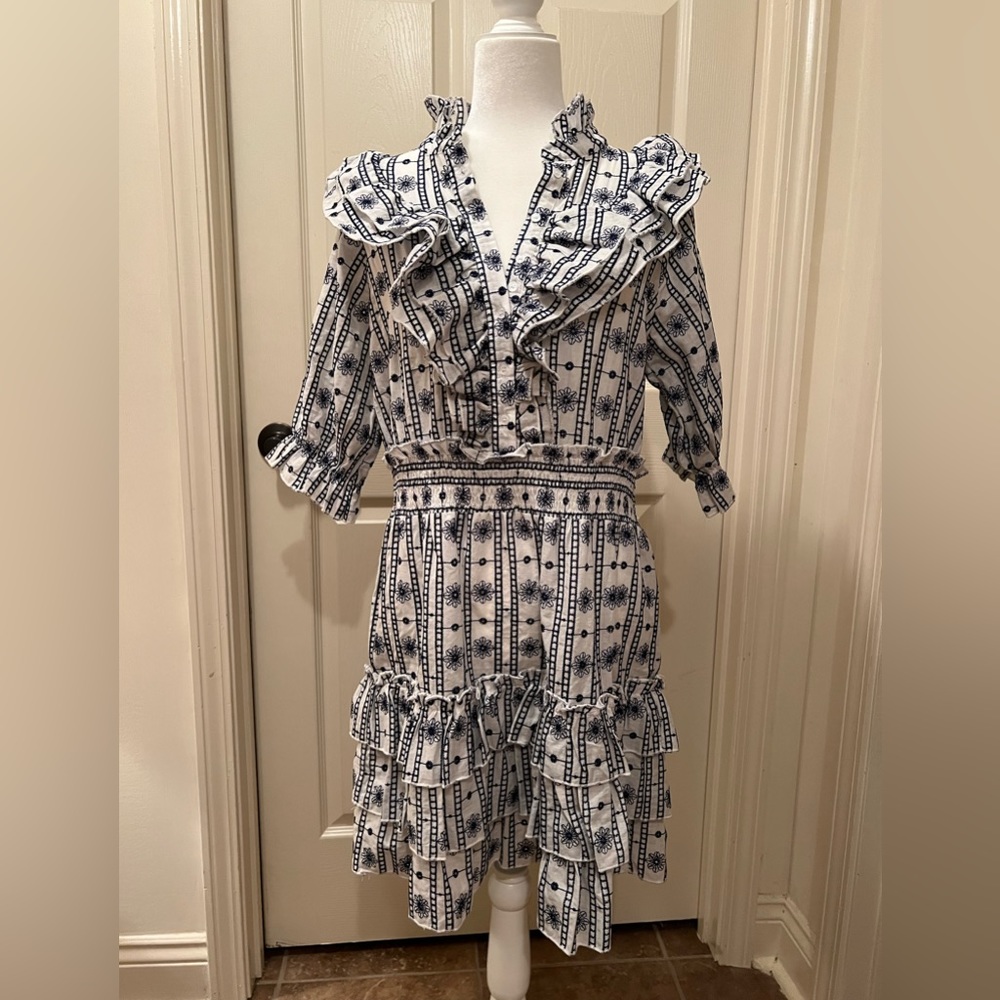 Brand TheShirt NWT